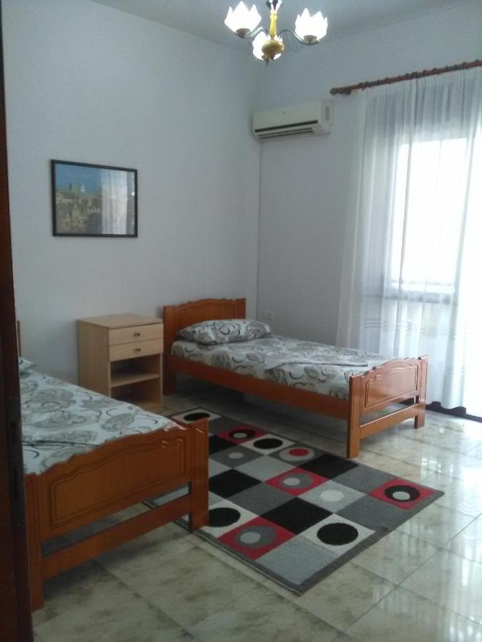 Vila Sula Guesthouse Durrës Exterior foto